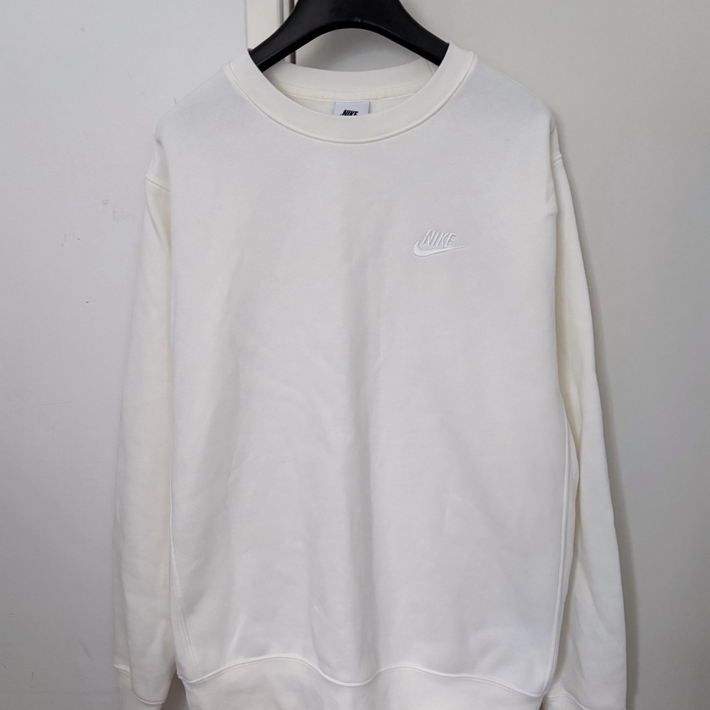 Nike Men's Fleece Crew White Cream color